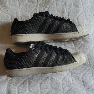 Mens Adidas superstar